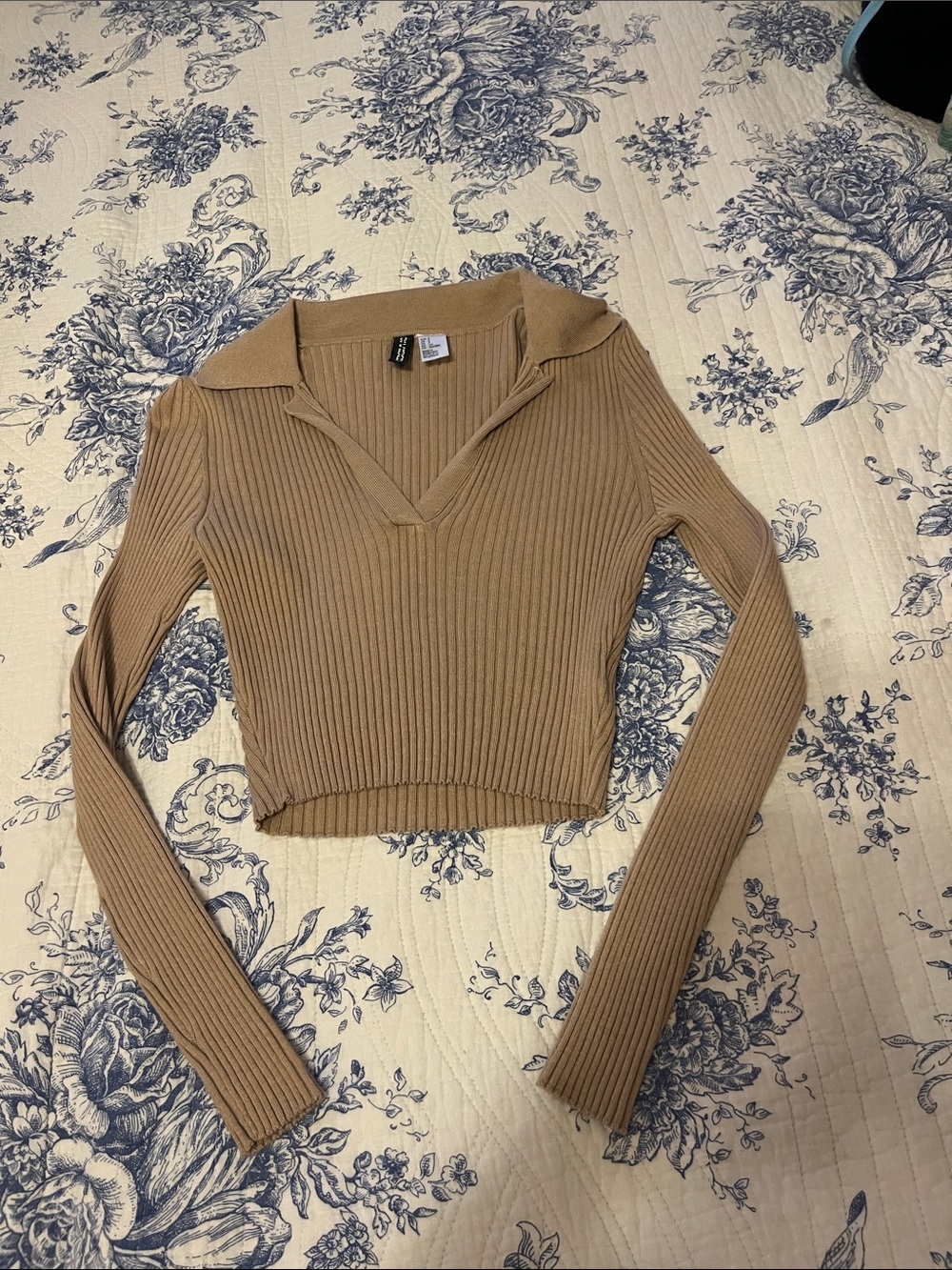 H&M Ribbed Collared Long-Sleeve Crop Top - Camel